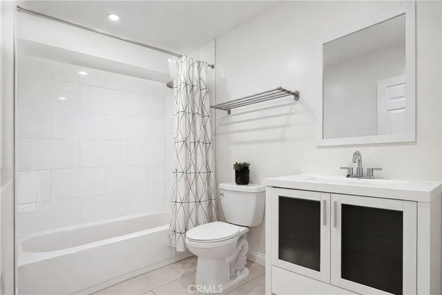 853 N 5th Ave, Covina, CA 91723