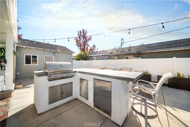 853 N 5th Ave, Covina, CA 91723