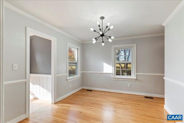 555 GILLUMS RIDGE RD, Charlottesville, VA 22903