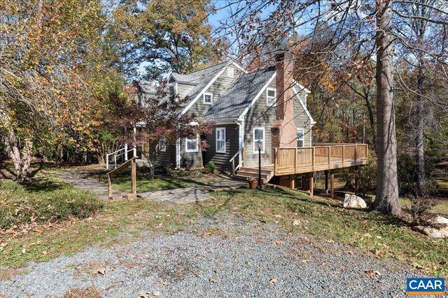 555 GILLUMS RIDGE RD, Charlottesville, VA 22903