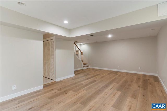 555 GILLUMS RIDGE RD, Charlottesville, VA 22903