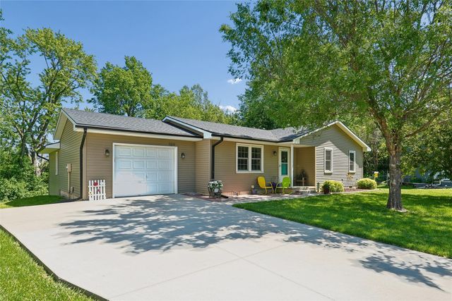109 NE 7th Court, Grimes, IA 50111