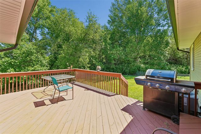 109 NE 7th Court, Grimes, IA 50111