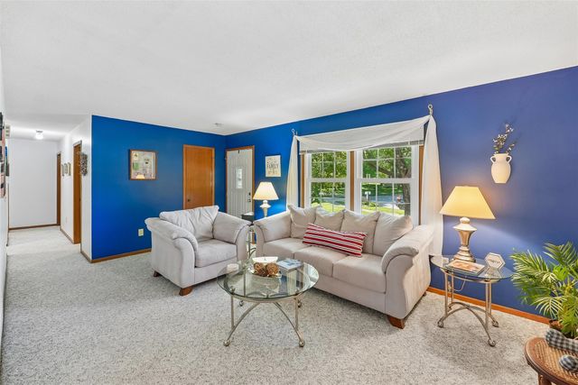109 NE 7th Court, Grimes, IA 50111