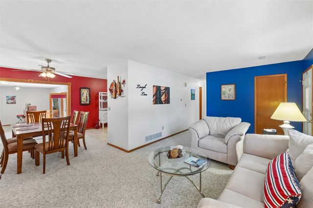 109 NE 7th Court, Grimes, IA 50111