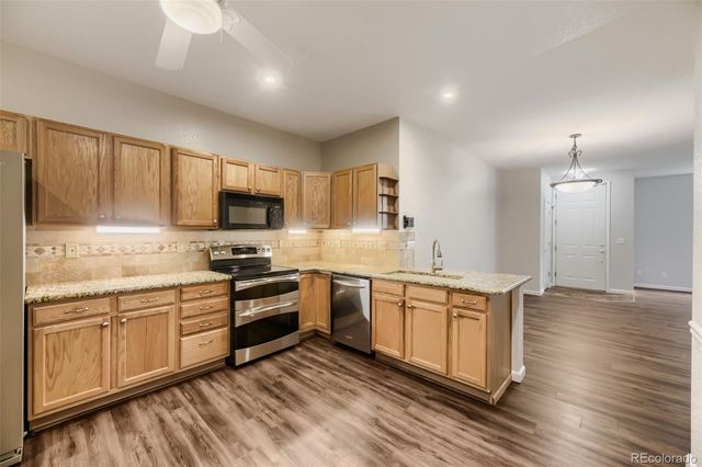 9856 W Freiburg Drive G, Littleton, CO 80127