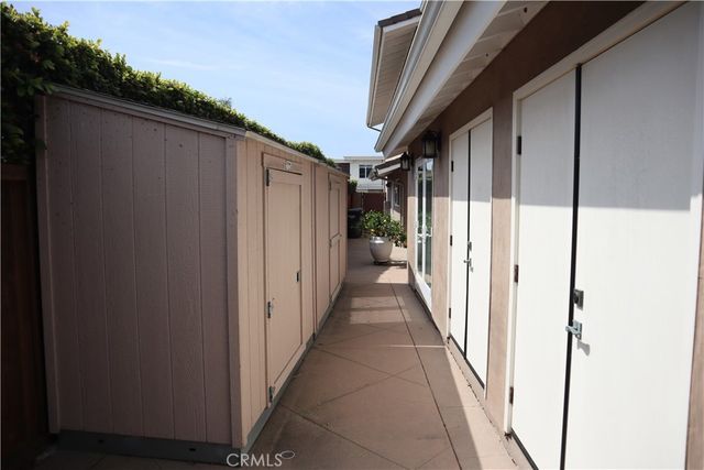 17132 Edgewater Lane, Huntington Beach, CA 92649