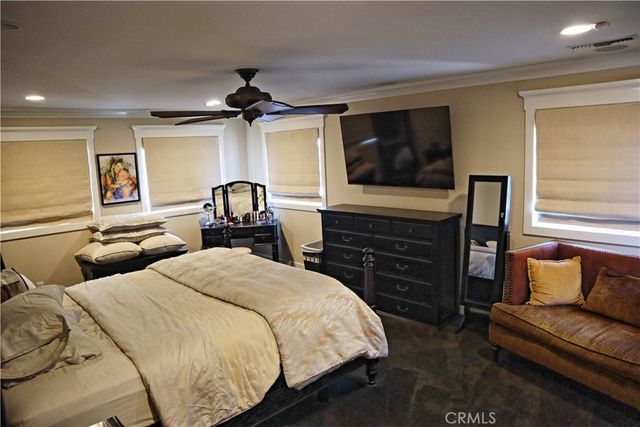 17132 Edgewater Lane, Huntington Beach, CA 92649