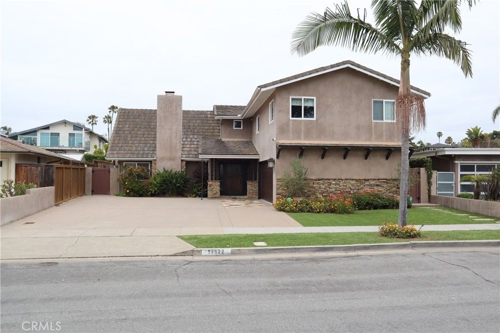 17132 Edgewater Lane, Huntington Beach, CA 92649