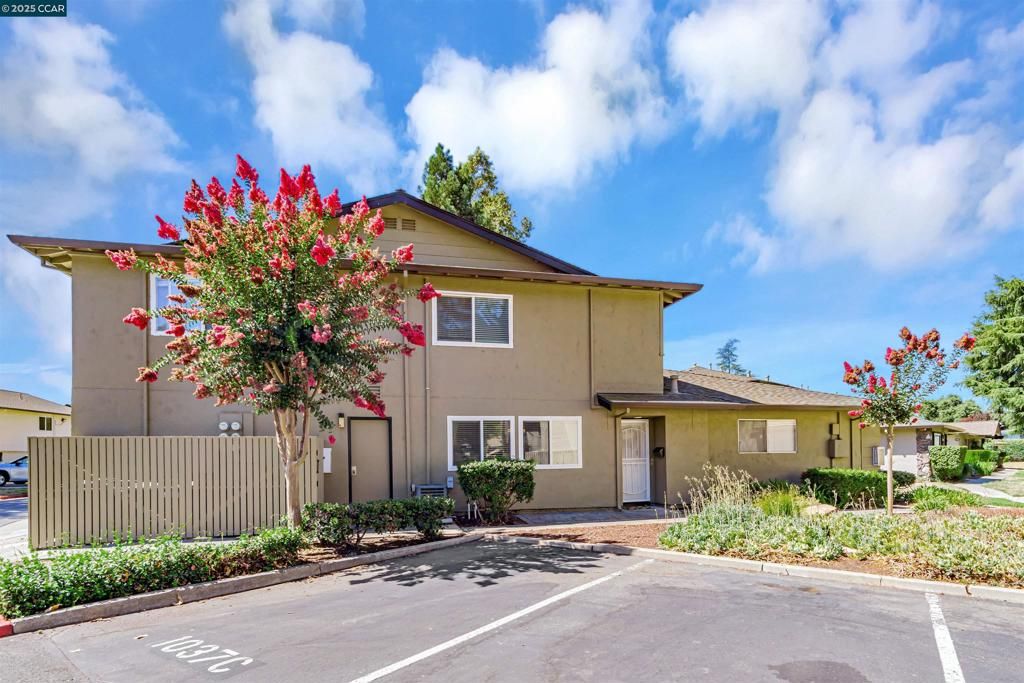 1037 Mohr Ln C, Concord, CA 94518