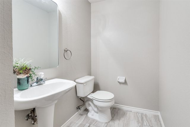 921 Corry A Edwards Drive, Kennedale, TX 76060