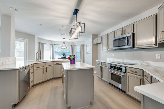 921 Corry A Edwards Drive, Kennedale, TX 76060