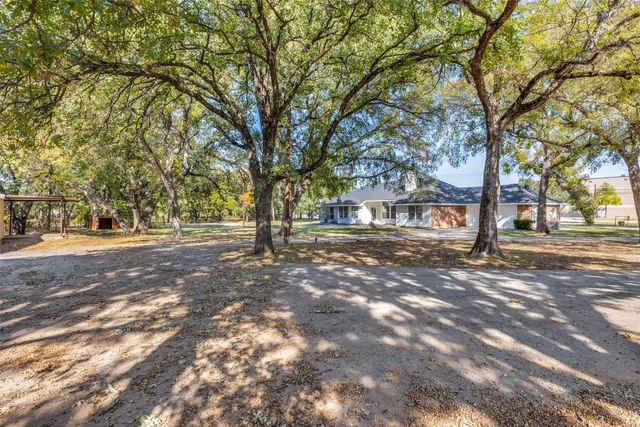 921 Corry A Edwards Drive, Kennedale, TX 76060