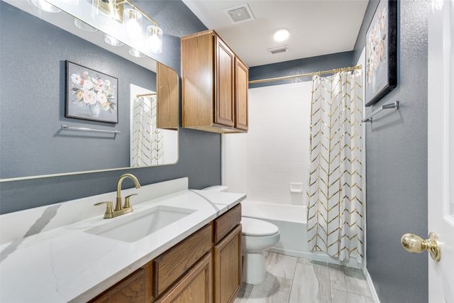 921 Corry A Edwards Drive, Kennedale, TX 76060