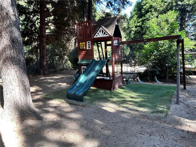 378 Grass Valley, Lake Arrowhead, CA 92352
