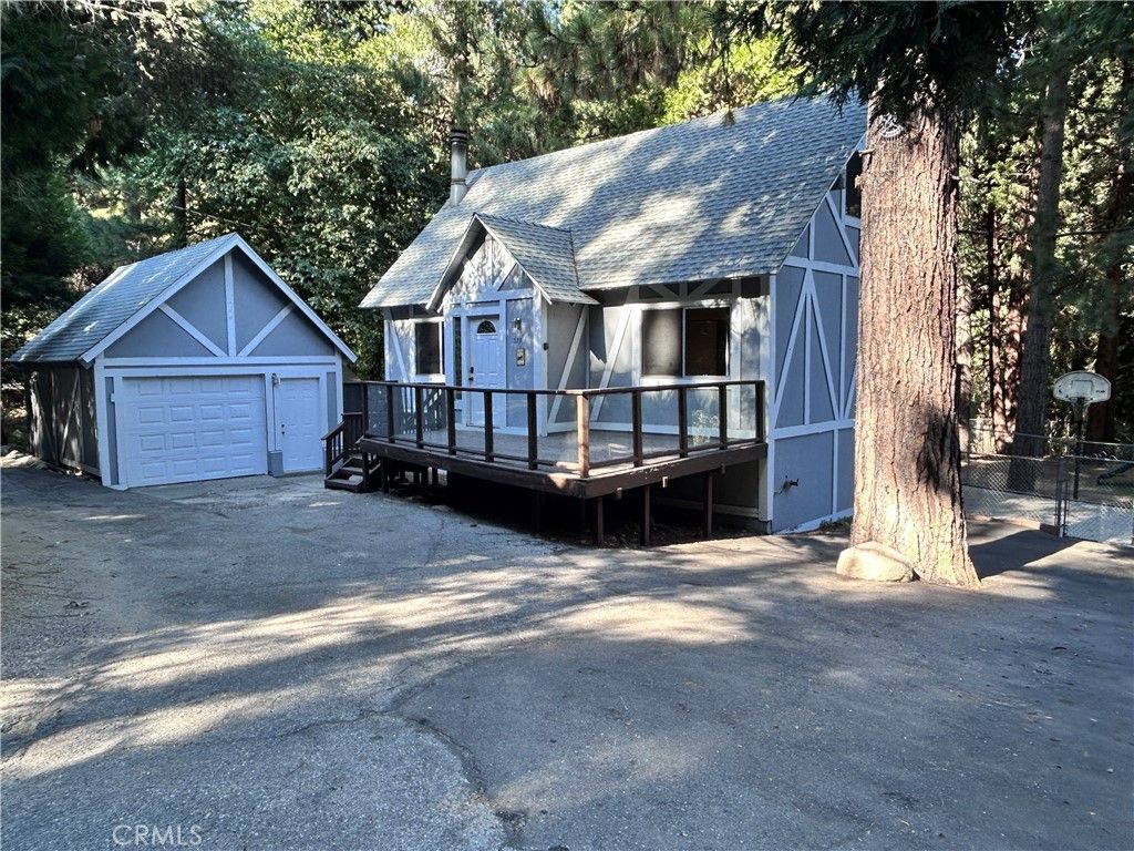 378 Grass Valley, Lake Arrowhead, CA 92352