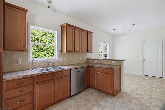 209 Waters Edge Drive, Archdale, NC 27263