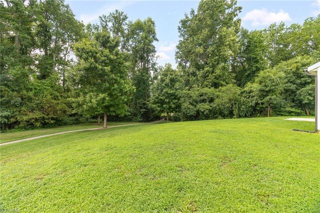 209 Waters Edge Drive, Archdale, NC 27263