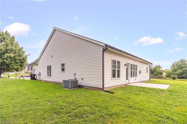 209 Waters Edge Drive, Archdale, NC 27263