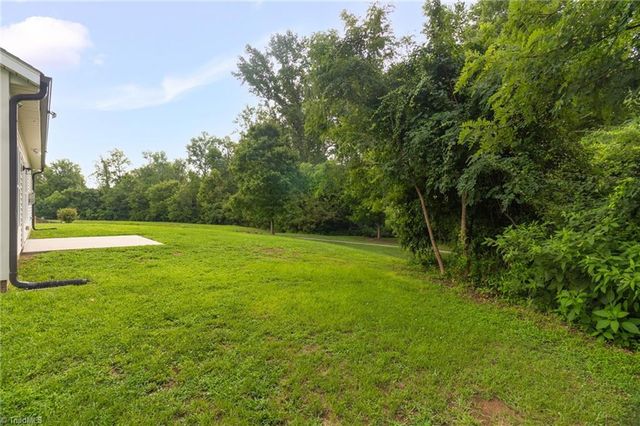 209 Waters Edge Drive, Archdale, NC 27263