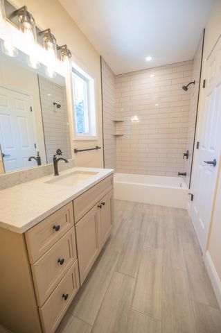 32 Circle View Drive, Dover, VT 05356