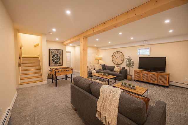 32 Circle View Drive, Dover, VT 05356