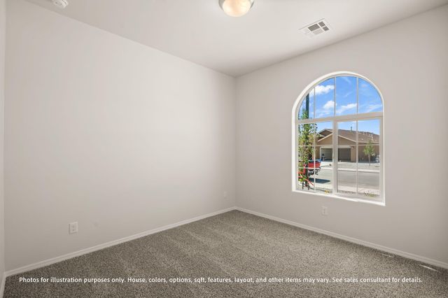 6 Avenida Merida, Los Lunas, NM 87031