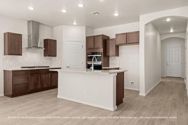 6 Avenida Merida, Los Lunas, NM 87031