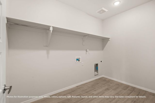 6 Avenida Merida, Los Lunas, NM 87031