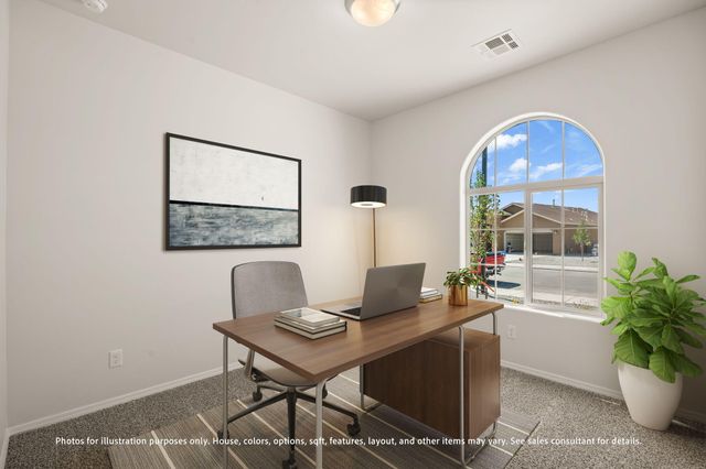 6 Avenida Merida, Los Lunas, NM 87031