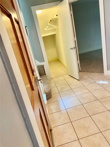 223 W 26th Street E, Houston, TX 77008