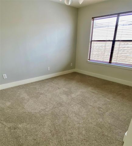 223 W 26th Street E, Houston, TX 77008