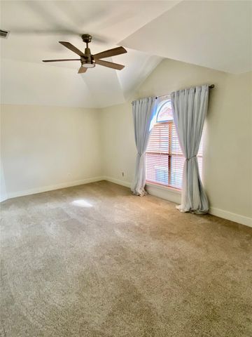 223 W 26th Street E, Houston, TX 77008