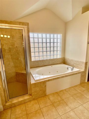 223 W 26th Street E, Houston, TX 77008