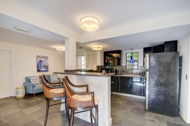 713 Sunset Road, West Palm Beach, FL 33401