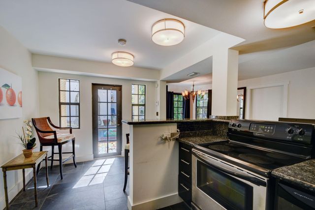 713 Sunset Road, West Palm Beach, FL 33401