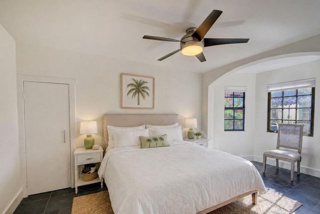 713 Sunset Road, West Palm Beach, FL 33401