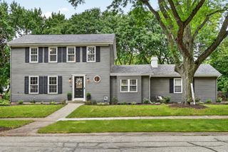 114 Wakefield Lane, Geneva, IL 60134