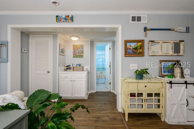 40 Folly Field Rd Apt G17, Hilton Head Island, SC 29928