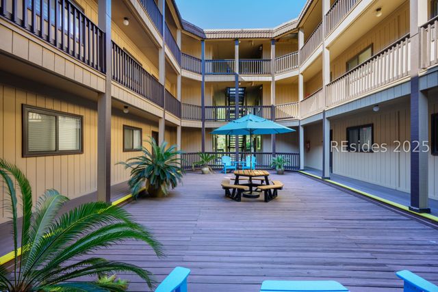 40 Folly Field Rd Apt G17, Hilton Head Island, SC 29928