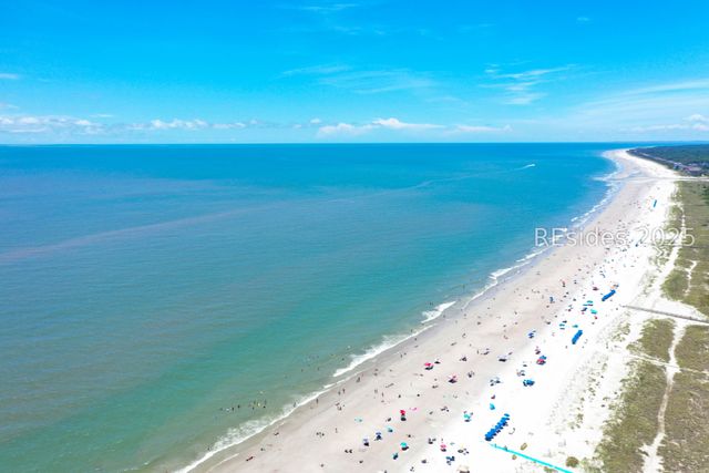 40 Folly Field Rd Apt G17, Hilton Head Island, SC 29928