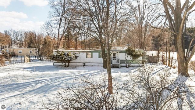 1534 Keystone Hills Court, Traverse City, MI 49696