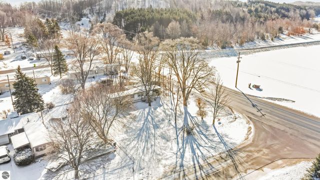 1534 Keystone Hills Court, Traverse City, MI 49696
