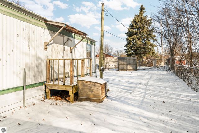 1534 Keystone Hills Court, Traverse City, MI 49696