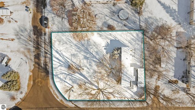 1534 Keystone Hills Court, Traverse City, MI 49696