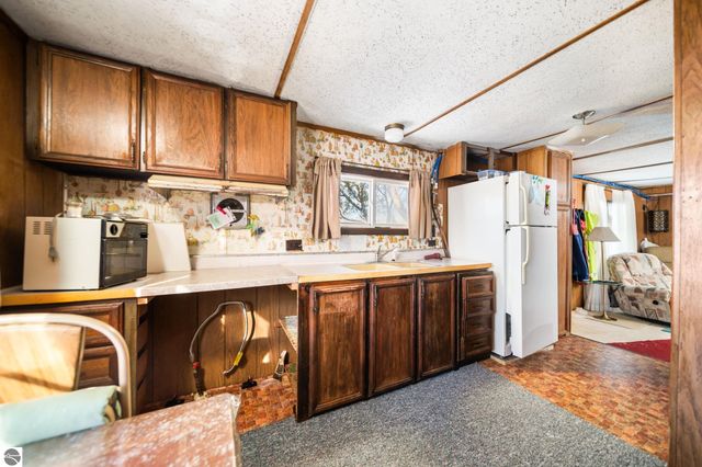 1534 Keystone Hills Court, Traverse City, MI 49696