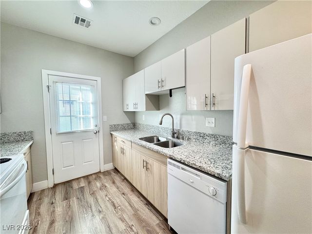 1370 Ogallala Street 1, Pahrump, NV 89048