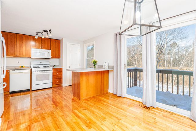 3 Cranleigh Mews, Nashua, NH 03063