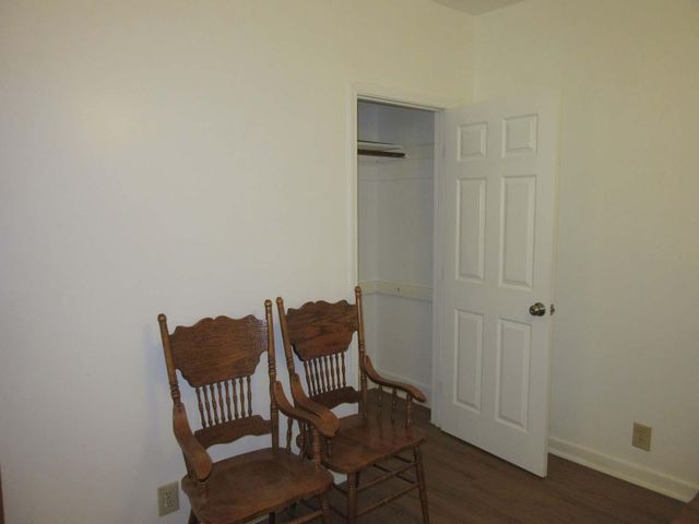 61 E Ellis St, Stockton, CA 95204