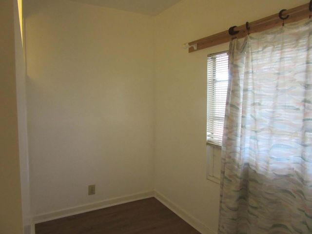 61 E Ellis St, Stockton, CA 95204